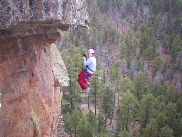 197446_1002507941685_1144_n